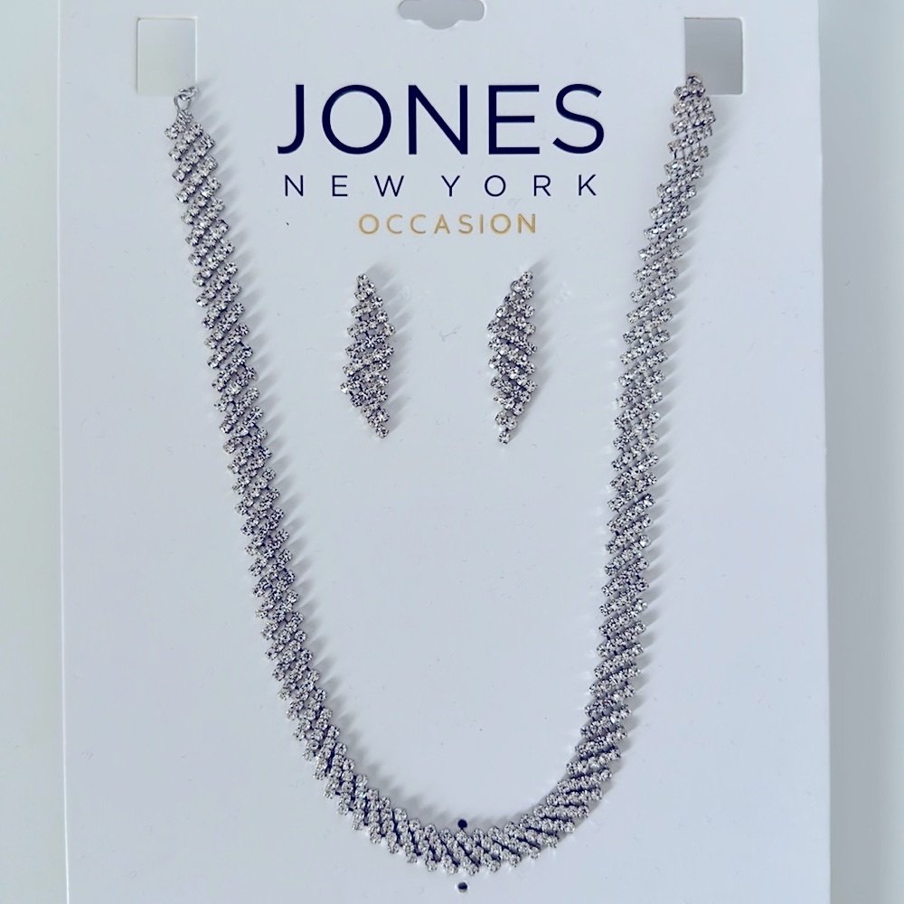 NWT Jones New York Necklace/Earring Set